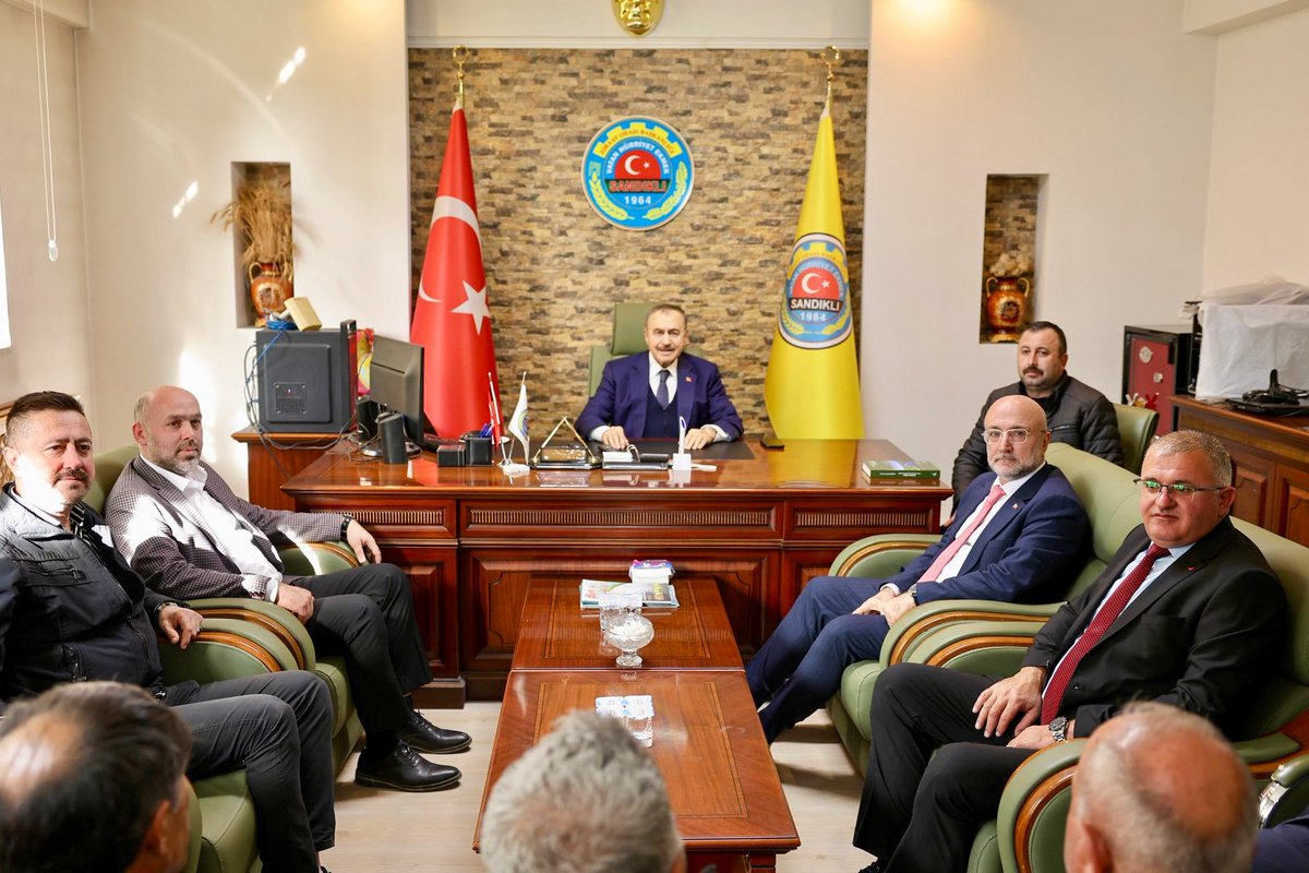 AK Parti Afyonkarahisar İl Başkanı Turgay Şahin, Cumhurbaşkanlığı Temsilcisi Veysel Eroğlu ile Görüştü