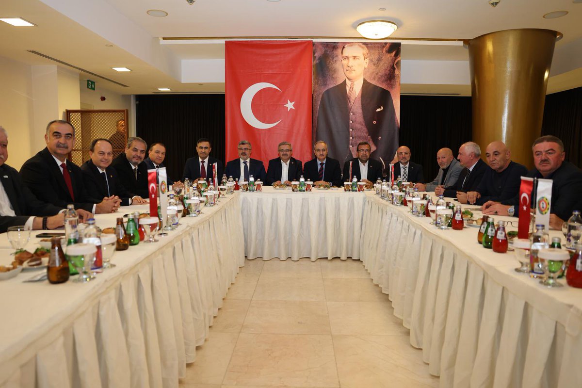 Afyon Kocatepe Üniversitesi Akademisyenleri İş Dünyası ile Buluştu
