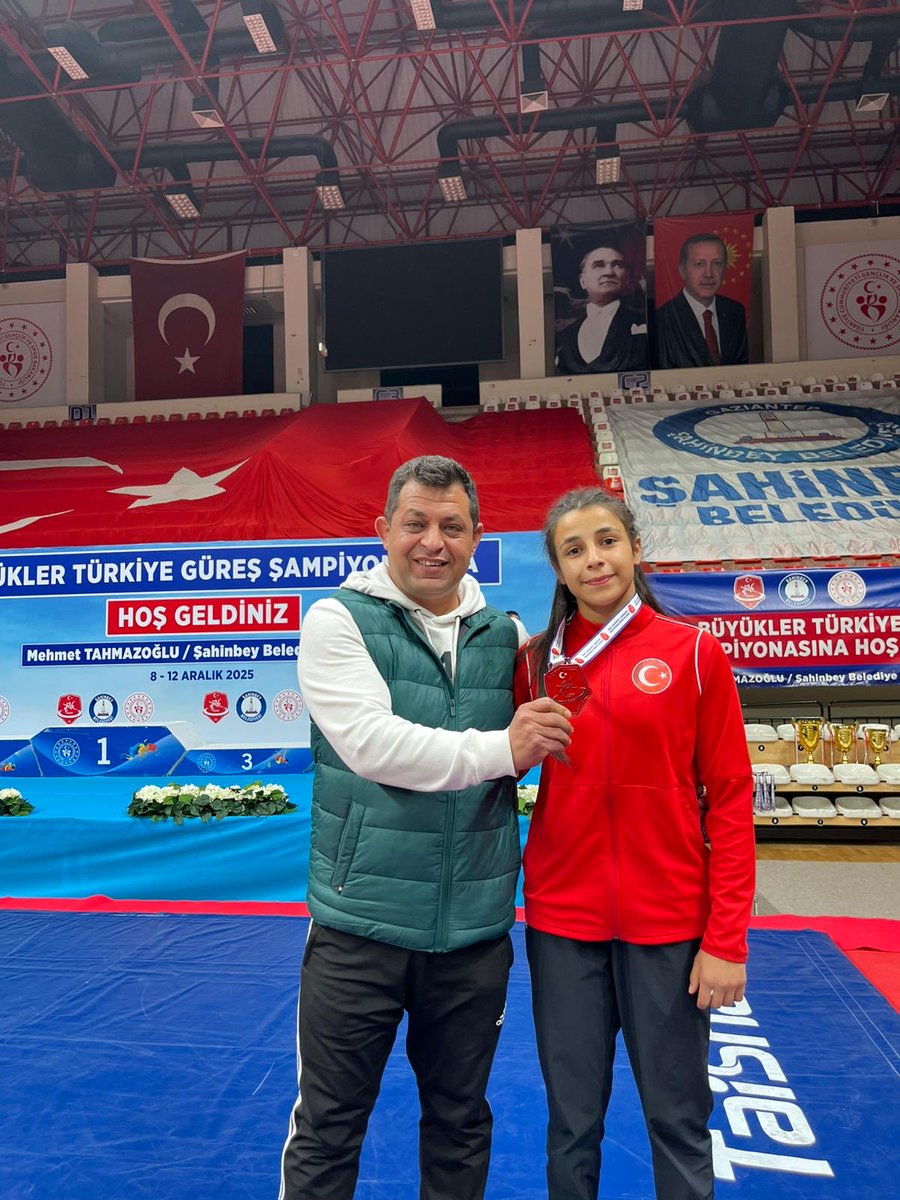 Afyonkarahisar'lı Fatma Yılmaz, Büyük Kadınlar Türkiye Şampiyonası'nda Üçüncü Oldu
