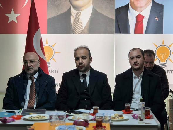 AK Parti Teşkilat Koordinatörü Selim Gültekin, Çay İlçe Başkanlığı'nı Ziyaret Etti