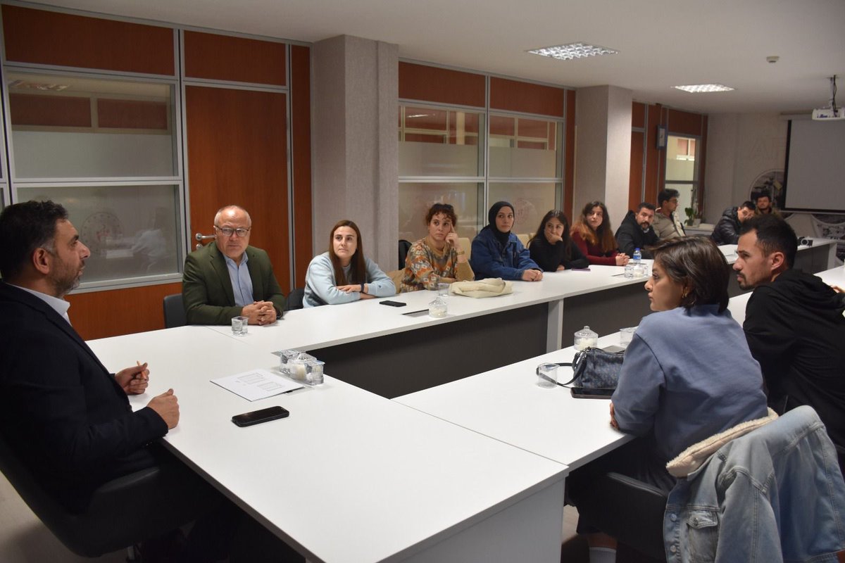 Afyonkarahisar'da Özel Sporcular İçin Yüzme Antrenör Yetiştirme Kursu Düzenlenecek