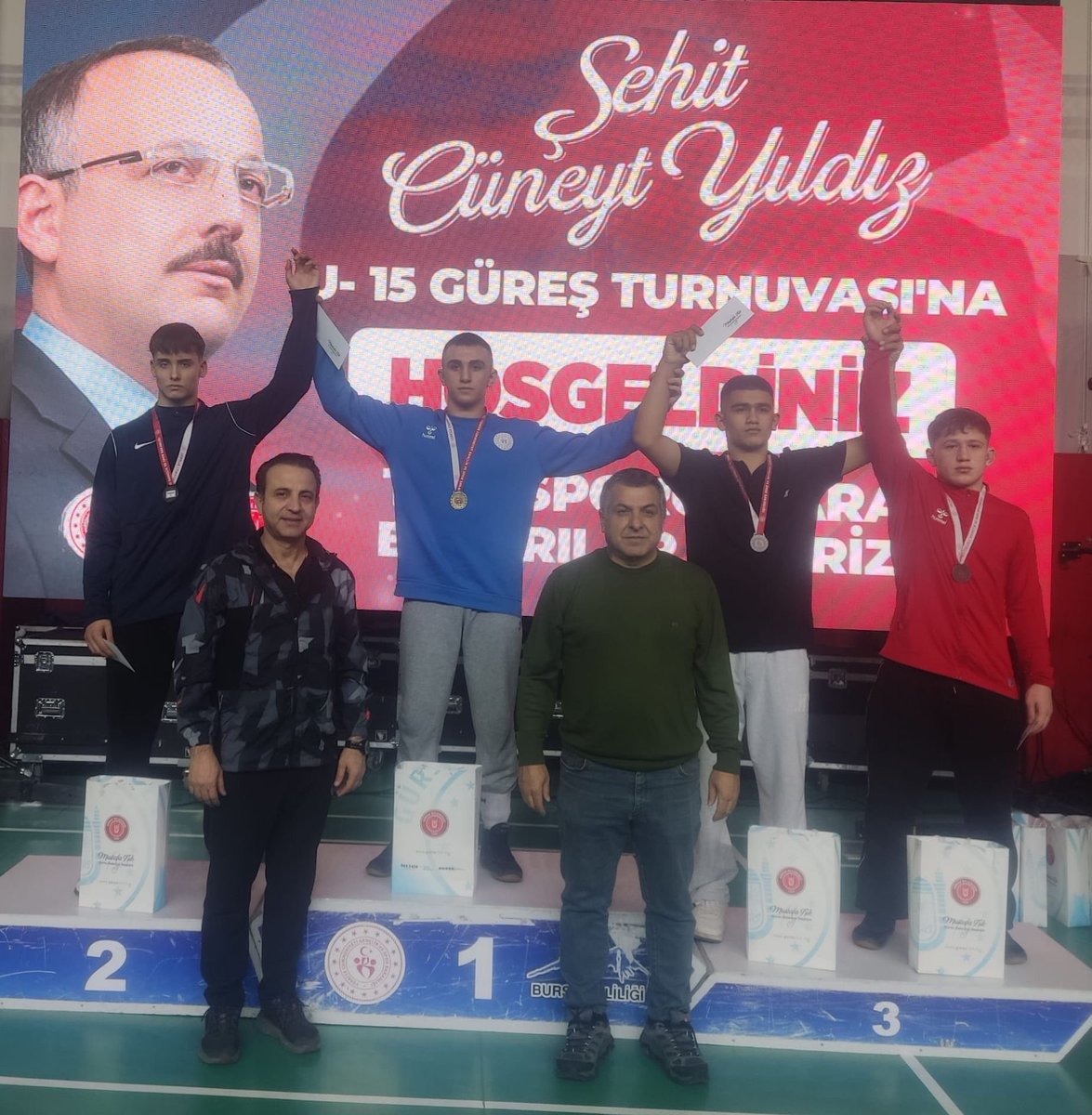 Afyonkarahisarlı Güreşçi Şevket Ali Taşçı, Bursa'daki Turnuvada İkinci Oldu