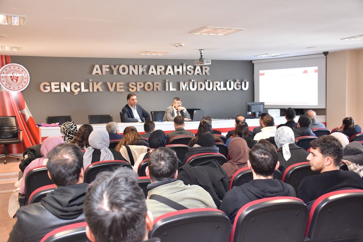 Afyonkarahisar'da Gençlik Merkezleri Çalışmaları Masaya Yatırıldı