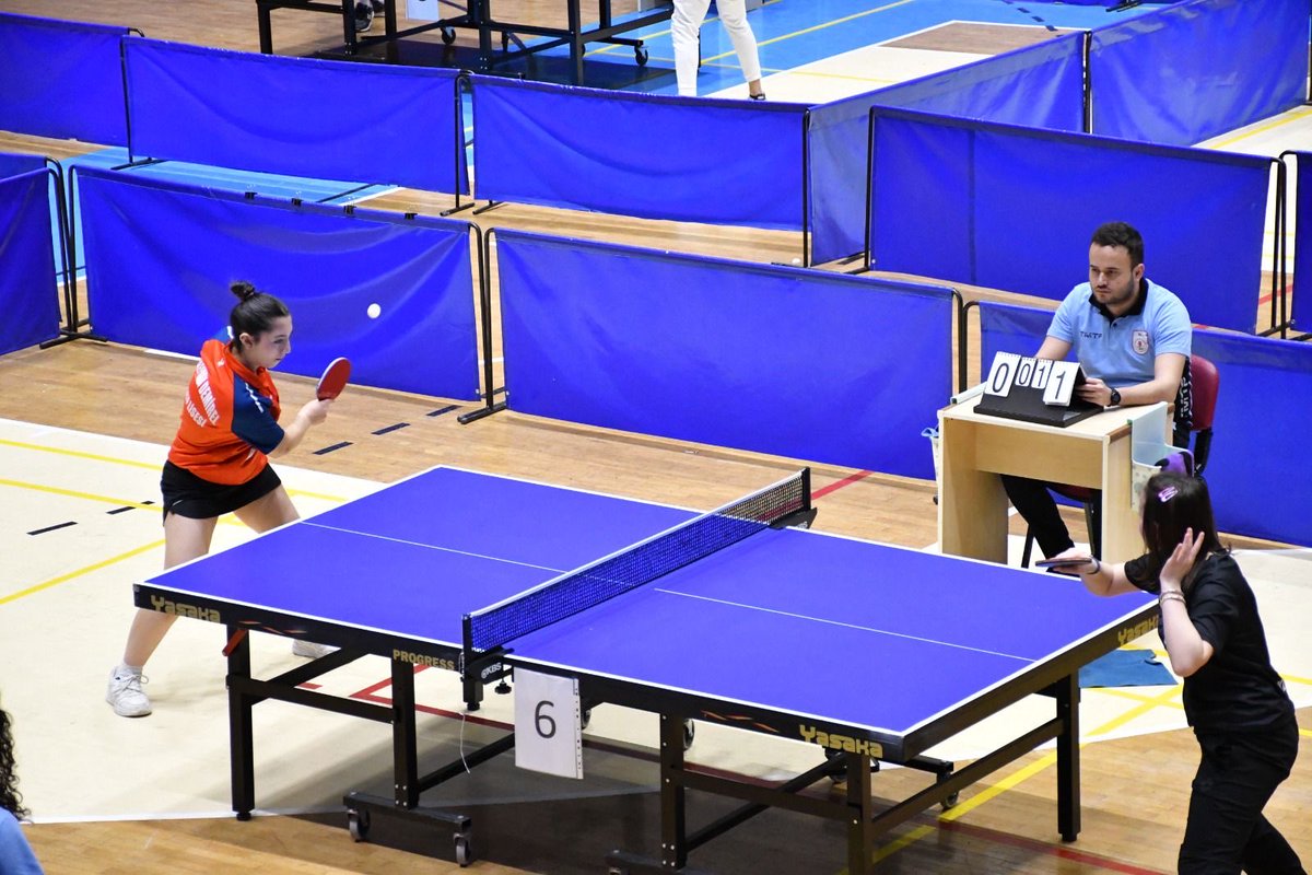 Afyonkarahisar'da Okul Sporları Masa Tenisi Gençler Grup Müsabakaları Sona Erdi