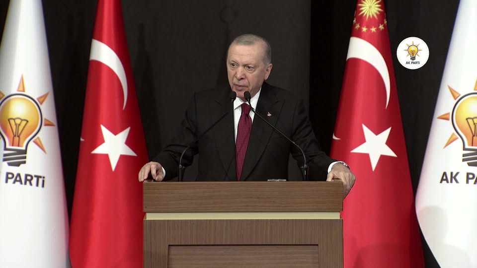 AK Parti Afyonkarahisar İl Başkanlığı'ndan Pozitif Yaklaşım Vurgusu