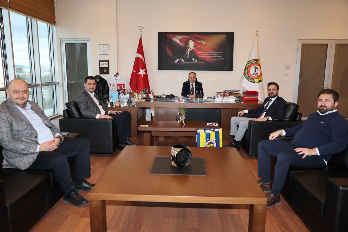 Afyonkarahisar Fenerbahçeliler Derneği Yönetimi, Ticaret ve Sanayi Odası Başkanı'nı Ziyaret Etti