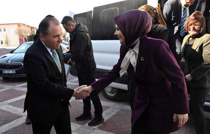 Afyon Kocatepe Üniversitesi'nde Yeşilay Haftası Etkinliği - Bağımlılıkla Mücadele