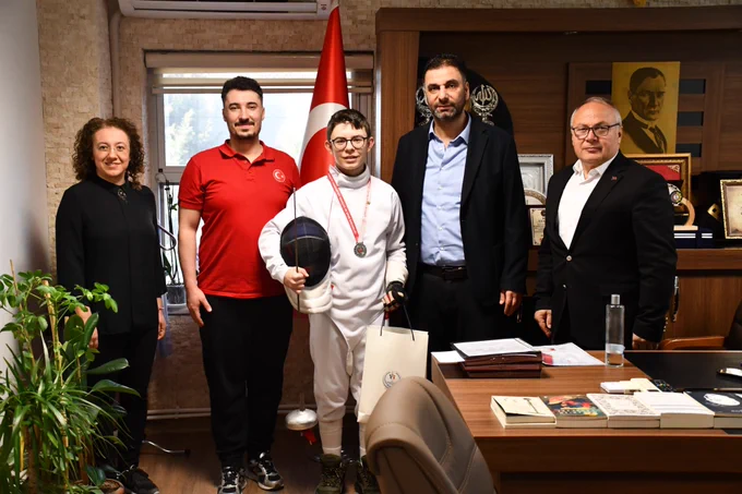 Alp Eren Kocakavuk, Eskrimde Türkiye İkincisi Oldu