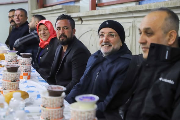AK Parti Afyonkarahisar İl Başkanı Şahin, Ramazan'ı Olucak Köyü'nde Dayanışma İftarıyla Tamamladı
