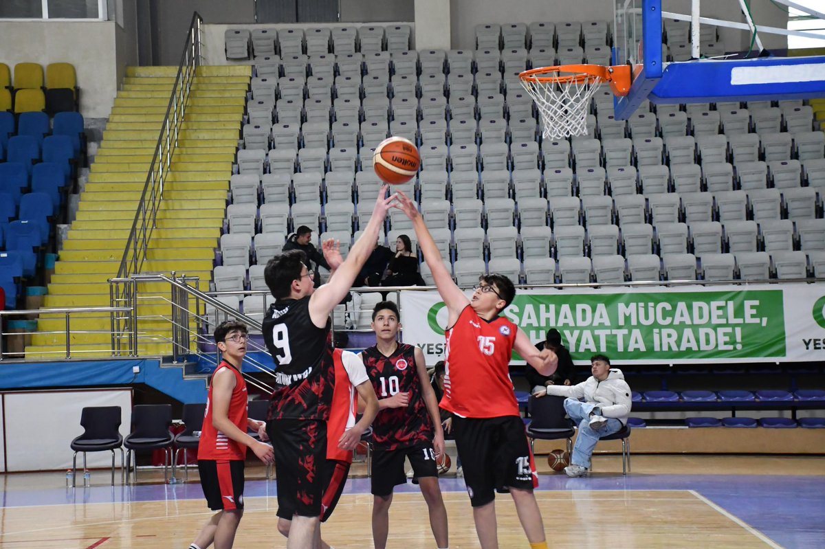 Afyonkarahisar'da 5 Branşta Okul Sporları Müsabakaları Başladı! Başvuru 19 Nisan'a Kadar