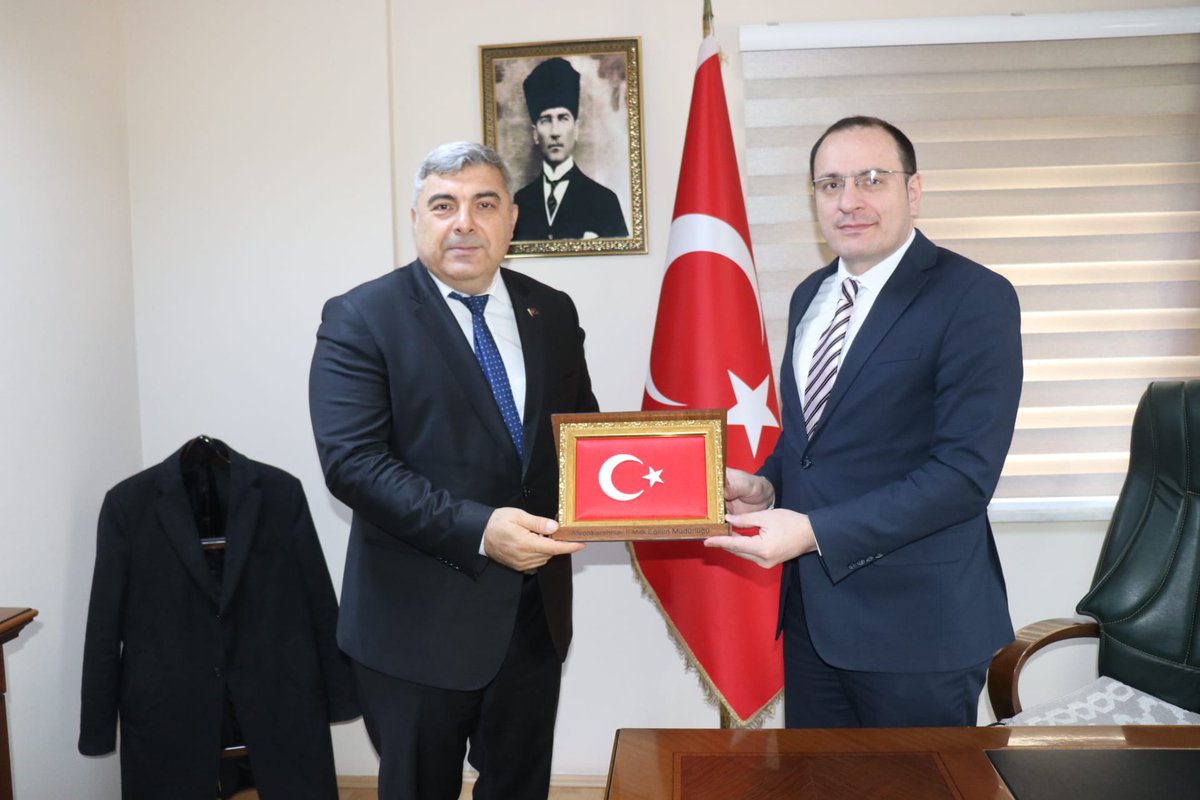 Afyonkarahisar Milli Eğitim Müdürü Çay Kaymakamını Ziyaret Etti