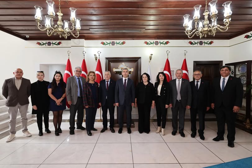 CHP Afyonkarahisar İl Başkanı Vali Aktaş'ı Ziyaret Etti