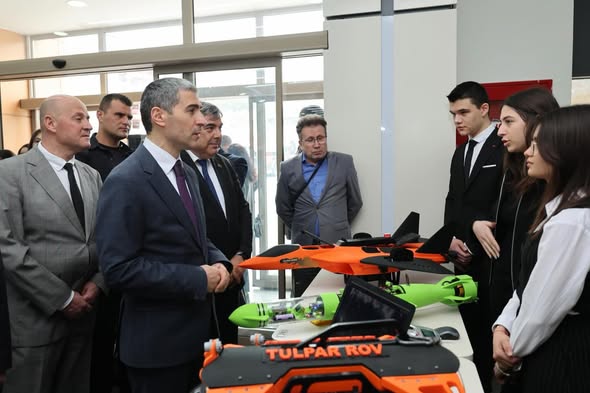 Dumlupınar BİLSEM'den TÜBİTAK'ta Rekor Başarı: 15 Proje Bölge Finalinde Derece Aldı
