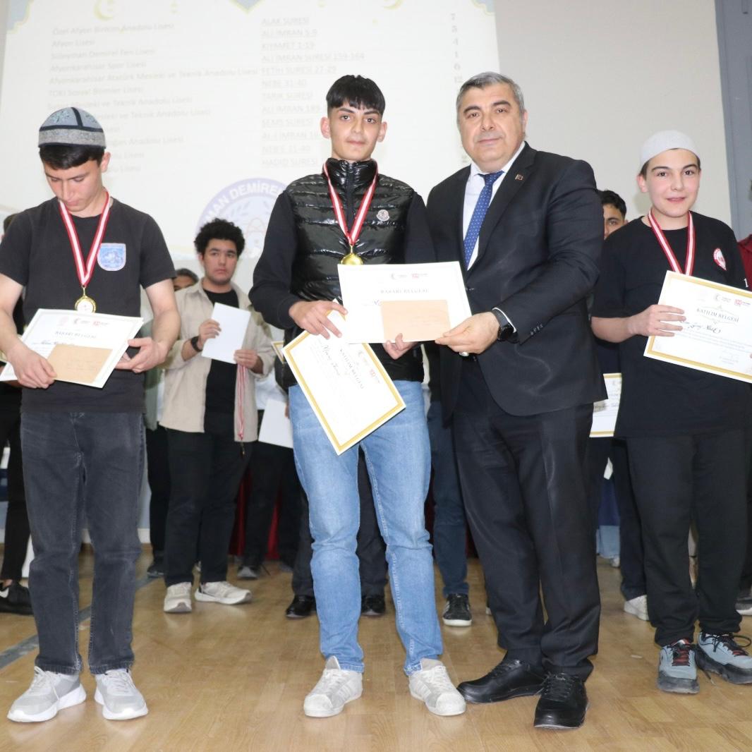 Afyonkarahisar'da Kur'an-ı Kerim'i Güzel Okuma Yarışması Bölge Finali Yapıldı