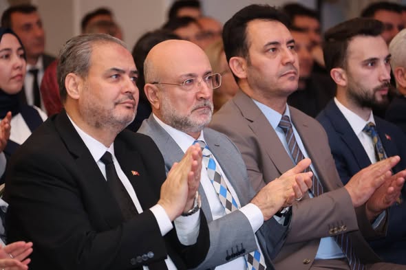 Afyonkarahisar'da Genç Takım Projesi ile Yurtlarda Okuma Seferberliği