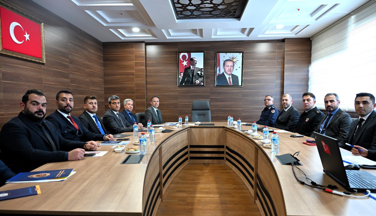 Afyonkarahisar'da Hapis Cezalı Aranan Şahıslar İçin Koordineli Operasyon