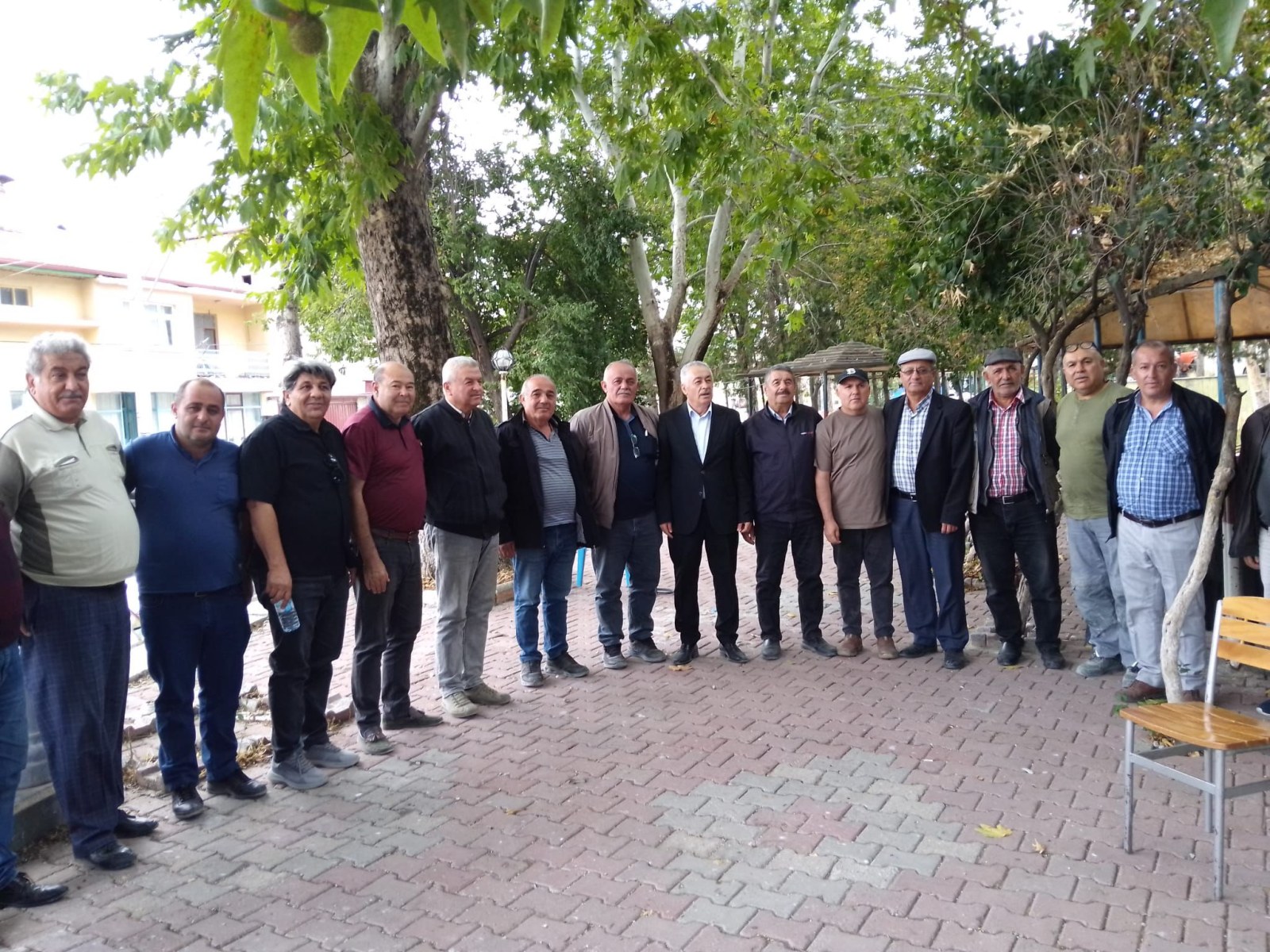 Hasan Karadeniz'den Afyonkarahisar Çıkarması: Yeni Parti Sahada, İktidara Hazırız!