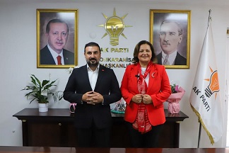 ÖZGÜR KAVAK’TAN ERDOĞAN FOTOĞRAFI TARTIŞMASINA NET MESAJ: “POLEMİK KONUSU YAPMAK DOĞRU DEĞİL”