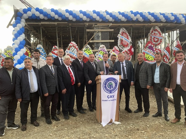 ÇAY’A DEV YATIRIMIN TEMELİ ATILDI: 5 KATLI HİZMET BİNASI, OTEL, RESTORAN VE TERAS KAFE!
